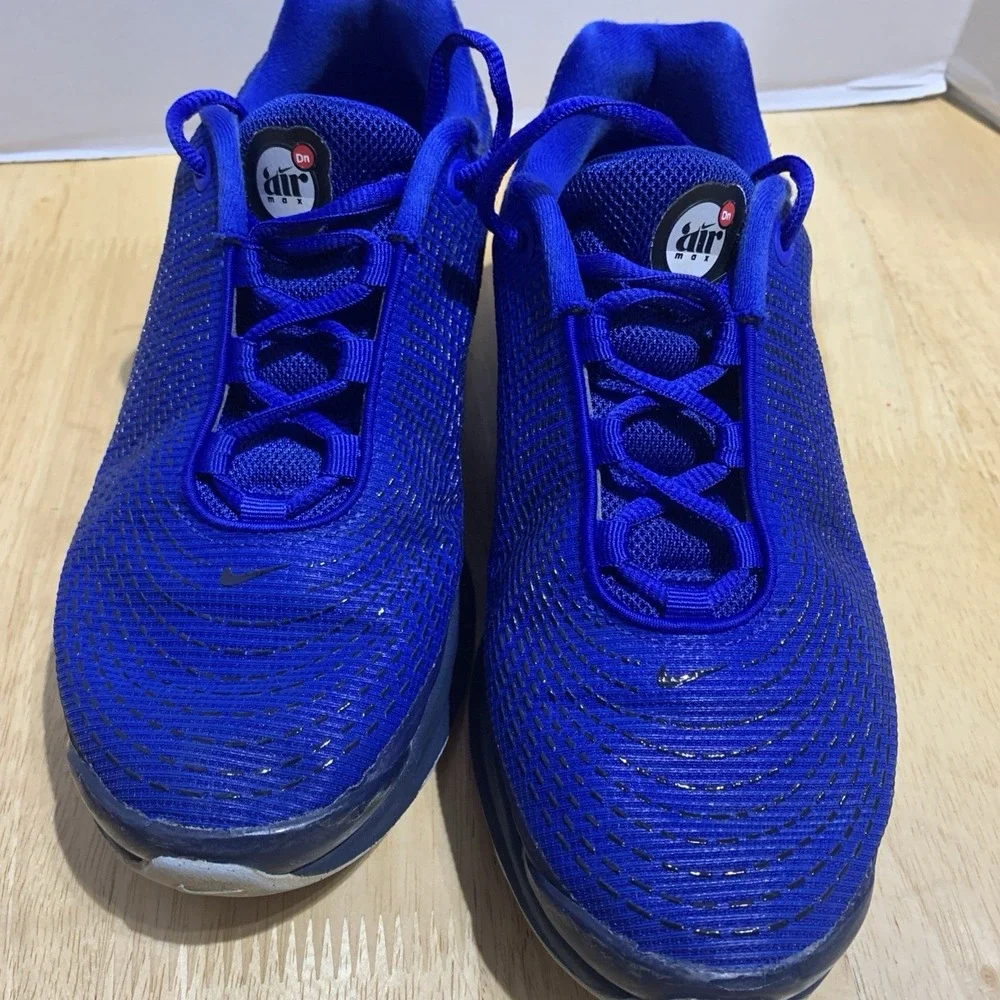 Nike Air Max Dn Junior Blue Size 6Y Women 7.5 FB8987-400 Minuscule Flaw